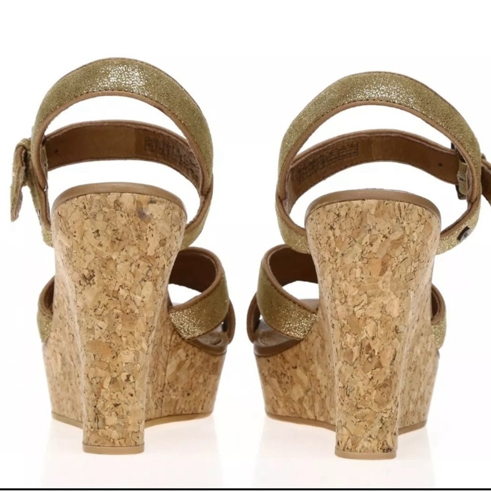 UGG Australia Womens Gold Shimmer Leather Ankle Strap High Wedge Sandal Size 8.5 - Picture 4 of 5